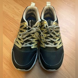 Reebok Training size 8 women’s black/gold sneakers BARELY USED